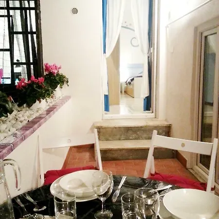 Vatican Flowers 度假居